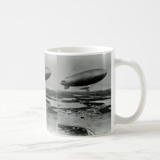 海軍Chathamに飛ぶ海軍Bクラスの軟式小型飛行船 コーヒーマグカップ (右)