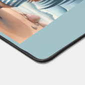 海辺で水着を着た鶏 デスクマット (コーナー)