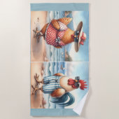 海辺で水着を着た鶏 ビーチタオル (正面)