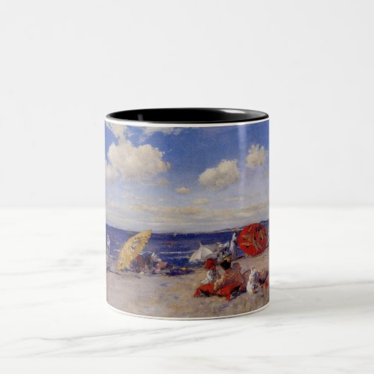 海辺の夏の日 (ビーチの風景) ツートーンマグカップ (中央)