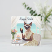 海辺の家でイースターエッグと戯れるシャム猫 シーズンカード (スタンド正面)