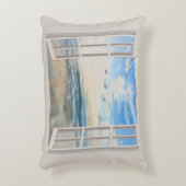 海辺の日の出が窓から アクセントクッション (正面(垂直))