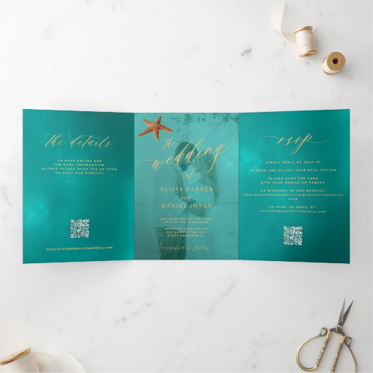 海辺の目的地の結婚式の写真QR RSVP詳細 三つ折り招待状 (内部)