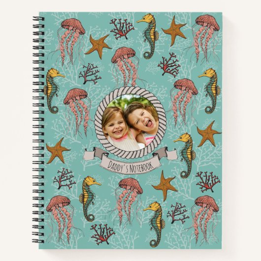 海馬の下で、クラゲとヒトデの写真 ノートブック (正面)