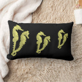 海馬の踊り（黄色） ランバークッション (ブランケット)