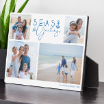海&グリーティングブルー航海のマルチフォト フォトプラーク<br><div class="desc">沿岸の海クールカジュアル辺の休日のクリスマスのコレクションと一緒に航海のこの休日の海のインスパイア息子をキャプチャ。デザインは、あなたの美しい家族の写真や休暇の写真を表示する4つの写真レイアウトを備えている。「海と挨拶」はコスタルブルーのタイポグラフィスタイリッシュデザインで設計されている。おカスタマイズ名前と年で。</div>