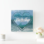 海、ビーチ結婚ライフのカップルイニシャルと日付 スクエア壁時計 (ホーム)