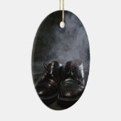 消えた靴と煙 セラミックオーナメント (右)