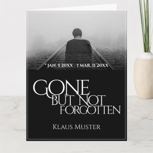 消えてない忘れ – 暗色 カード (正面)