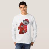 消火栓付き消防士としてコアラ Tシャツ (正面フル)