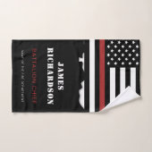 消防パーソナライズされた士の薄い赤線の消防 ハンドタオル (ハンドタオル)