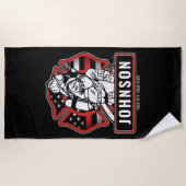 消防パーソナライズされた士愛国国旗  ビーチタオル (正面)