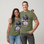 消防ヘルメットをかぶったグレー矮小戦闘機 Tシャツ (ユニセックス)