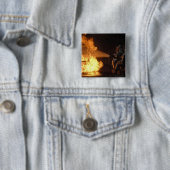 消防士が模擬電池を消す 缶バッジ (インサイチュ)