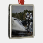 消防士が現場に応じる メタルオーナメント (右)