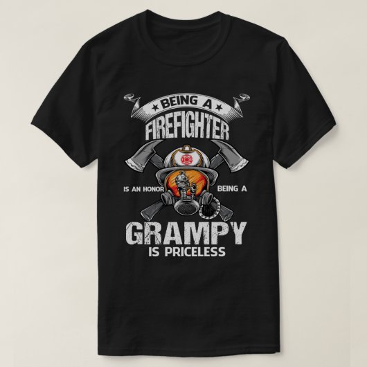 消防士であることは名誉であり、GRAMPYである Tシャツ (デザイン正面)