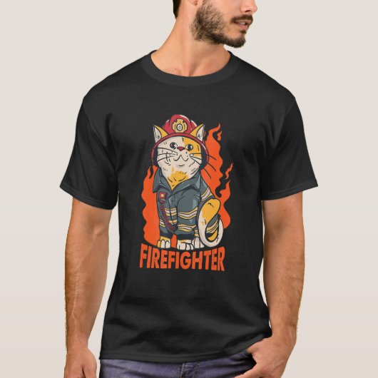 消防士に扮した猫 Tシャツ (正面)