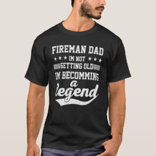 消防士のパパ年が取れないLeになる Tシャツ