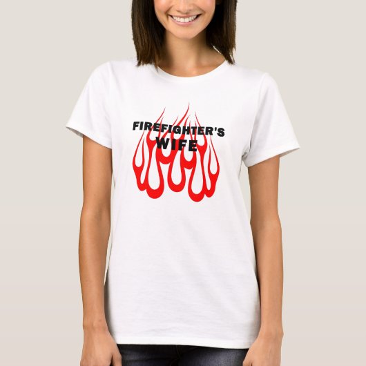 消防士の妻の炎 Tシャツ (正面)