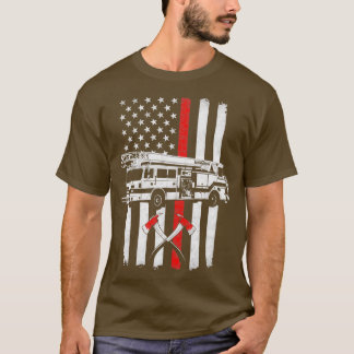 消防士の消防車のアメリカ国旗 Tシャツ