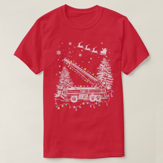 消防士の消防車クリスマスツリーライトに乗っておもしろい Tシャツ (デザイン正面)