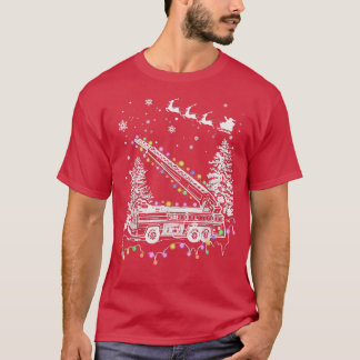 消防士の消防車クリスマスツリーライトに乗っておもしろい Tシャツ