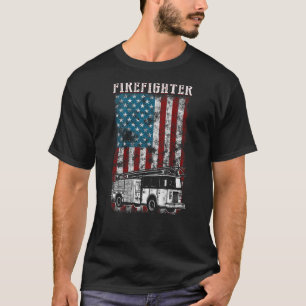 消防士の消防車動揺してアメリカ人 Tシャツ