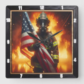 消防士の英雄アメリカ国旗の保護 スクエア壁時計 (正面)