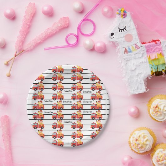 消防士の赤と消防車のパターンカスタムのパプ ペーパープレート (パーティー)