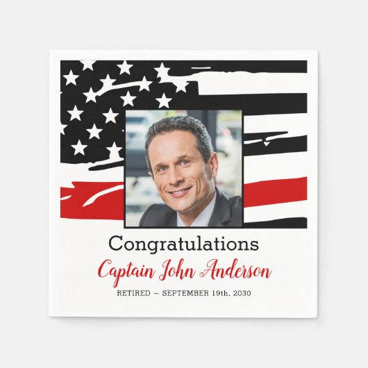 消防士の退職パーティー写真薄い赤線 スタンダードカクテルナプキン (正面)