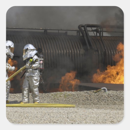 消防士は実火を消す スクエアシール (正面)