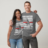 消防士は自慢しない  自慢しない消防士へのプレゼント Tシャツ (ユニセックス)