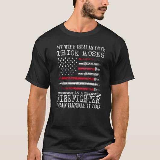 消防士アメリカ国旗の夫ファイアマンファイアフィグ Tシャツ (正面)