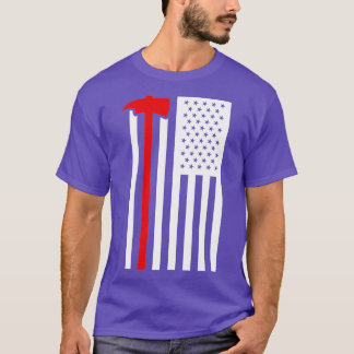 消防士アメリカ国旗の薄い消防士 Tシャツ