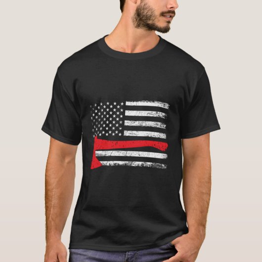 消防士アメリカ国旗の薄い赤い線の最高の火炎 Tシャツ (正面)