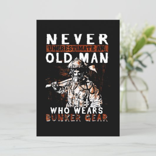 消防士ギフト |消防士を過小評価しない シーズンカード (スタンド正面)