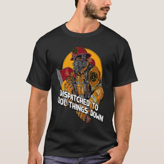 消防士クールの消防に派遣 Tシャツ (正面)