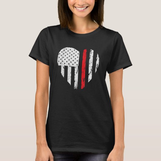 消防士ハート動揺してラブUSA国旗の妻ギ Tシャツ (正面)