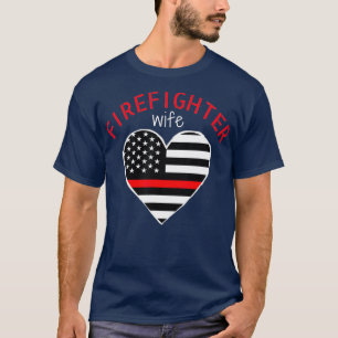 消防士妻薄い赤線ハート消防士 Tシャツ