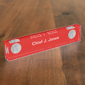 消防士2ブグルシルバーキャプテンメダリオン デスクネームプレート (側面)