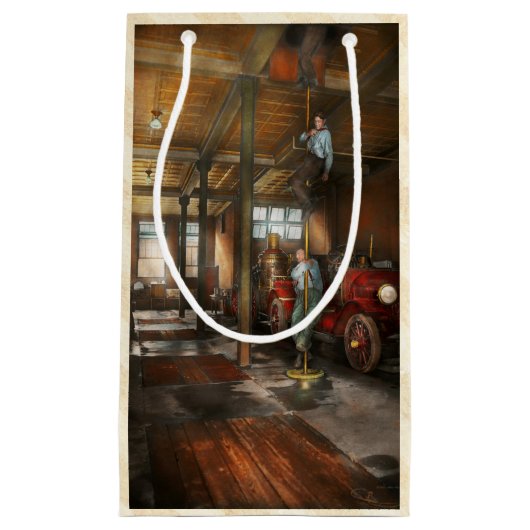 消防士- firebell 1922年に答えること スモールペーパーバッグ (正面)