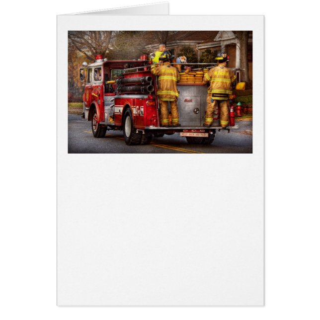 消防士- Metuchenの消防署 (正面)