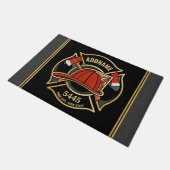 消防士ADD NAME消防局部バッジ ドアマット (アングル)