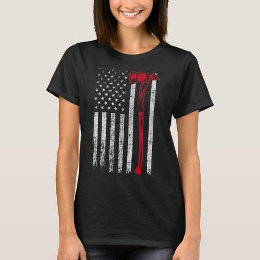 消防士Axアメリカ国旗の薄い赤いライン消防士パット Tシャツ (正面)