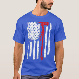 消防士Ax付き消防士レッドラインアメリカ国旗 Tシャツ