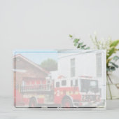 消防署の前の消防車 便箋 (スタンド正面)