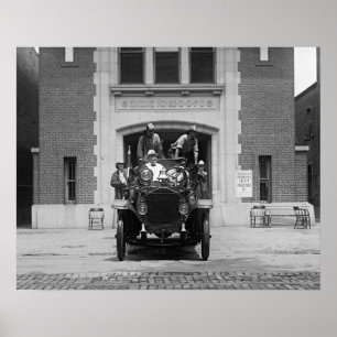 消防署の消防隊、1925年。ヴィンテージ写真 ポスター