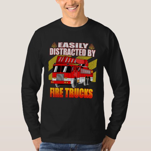 消防車に簡単に気を取られる Tシャツ (正面)