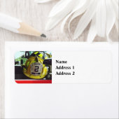 消防車の中の消防士ヘルメット ラベル (インサイチュ)