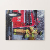 消防車の後ろの消防士 ジグソーパズル (横)